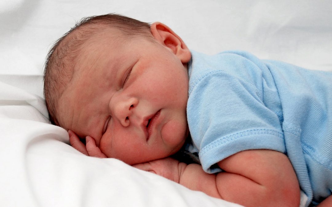 Two birthing partner rule and extended visiting hours to be reinstated in maternity